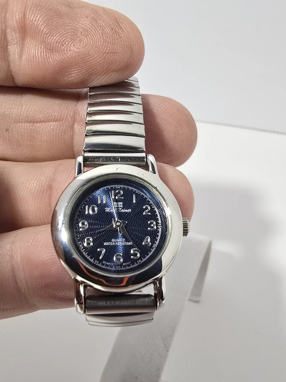 Vintage Mark Naimer Silver Tone Expandable Stretch Band Watch – Navy Blue Dial.